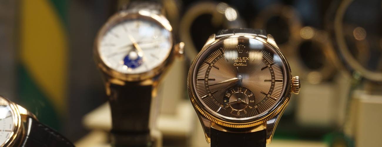 How To Become An Expert In Pre-Owned Luxury Watches